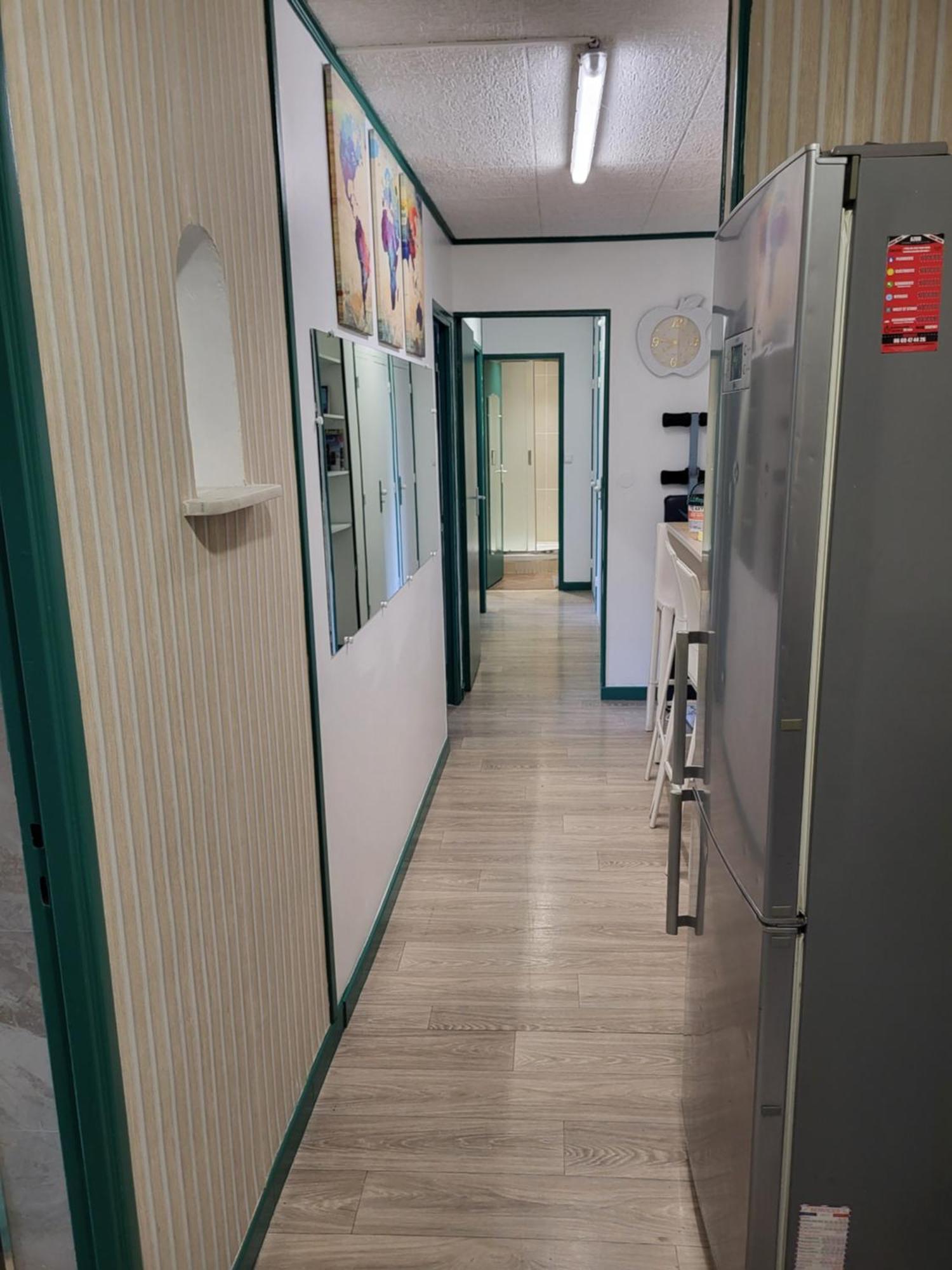 Private Room-3 In Hannana Apartment- 2 Min Walk To Tram 12 Min To Nice Train Station 15 Min To Massena Place Luaran gambar